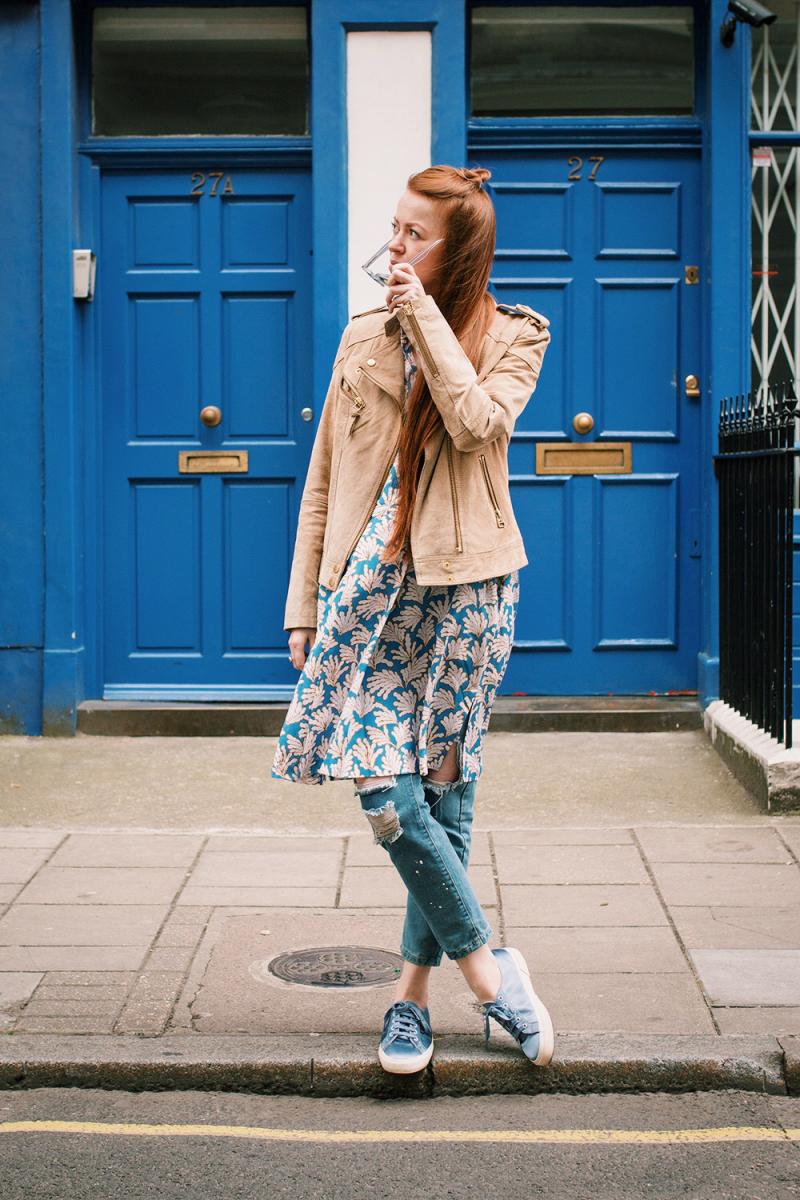 blue outfit